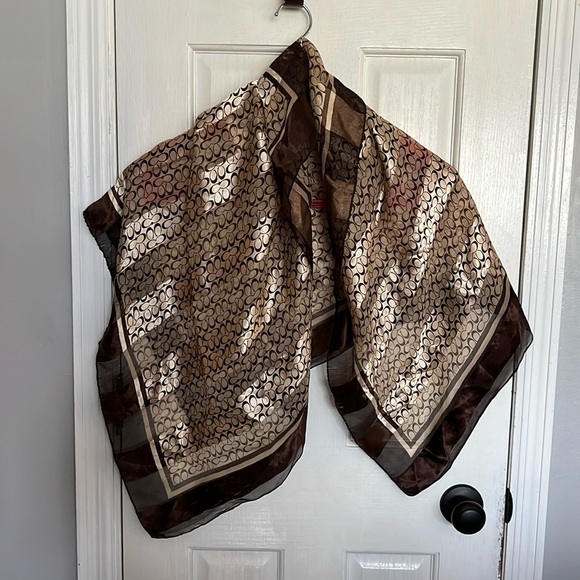 Coach monogram scarf / wrap - Picture 1 of 16